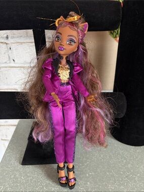 Monster High Monster Ball Clawdeen Wolf Doll